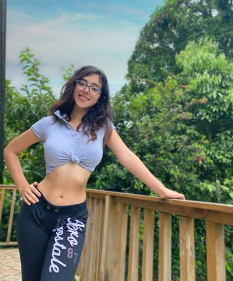 footjob uniquementfans sexe xxx des photos