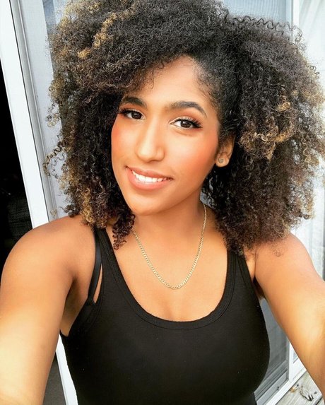 yoga sensuel onlyfans sympa, meilleur images