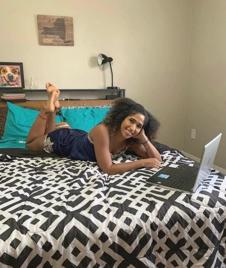 twink poilu onlyfans xxx images