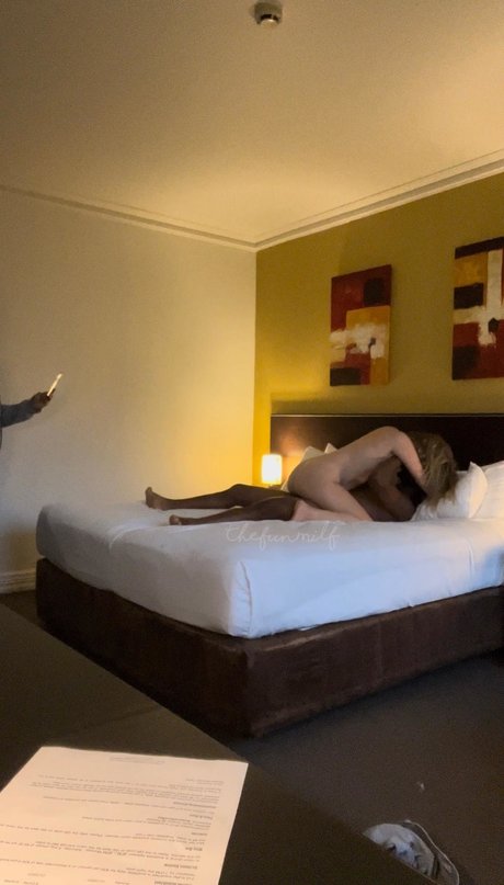 FunMum nus star du porno img