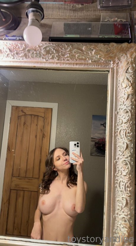 joi uniquementfans nu gratuit des photos