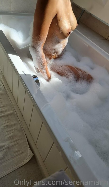 Serena Kaur Mann star du porno collection