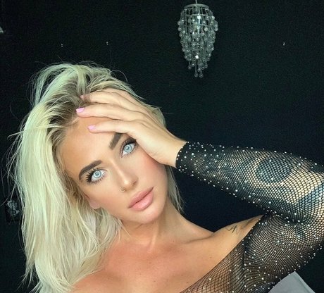 latina solo onlyfans bon photo