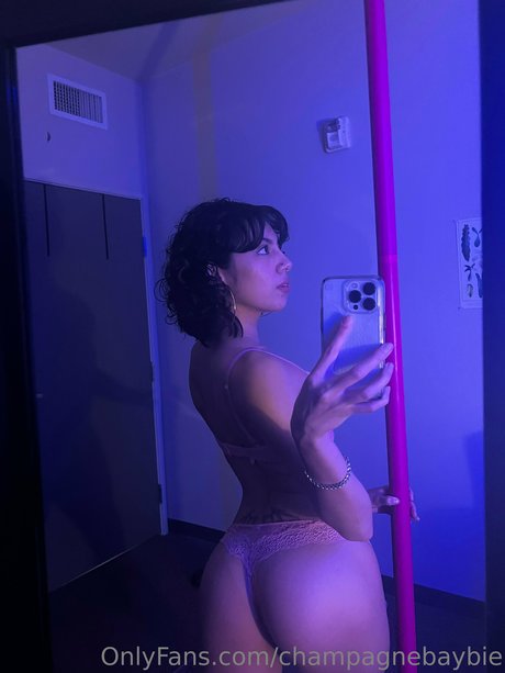 Digital Girl modèle de haute qualité img