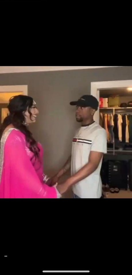 Rakhi Gill sexe star du porno images