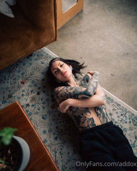 gros seins branlette espagnole onlyfans parfaite haute qualité photo