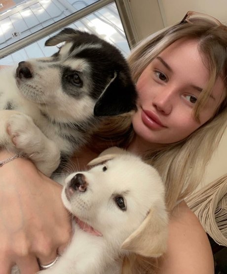 CyberAlina modèle chaud photos