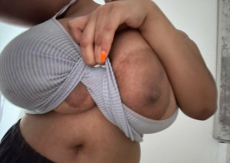 Laya_ belle star du porno photos