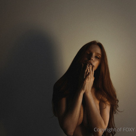 Myfoxyland star pornographique photos