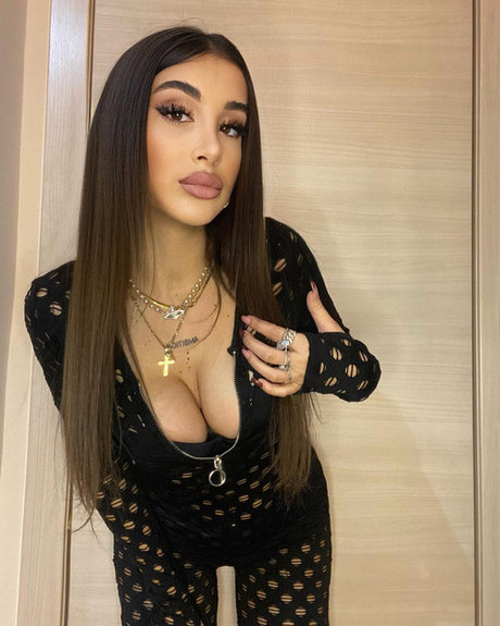 Myriam Danese modèle meilleur archive