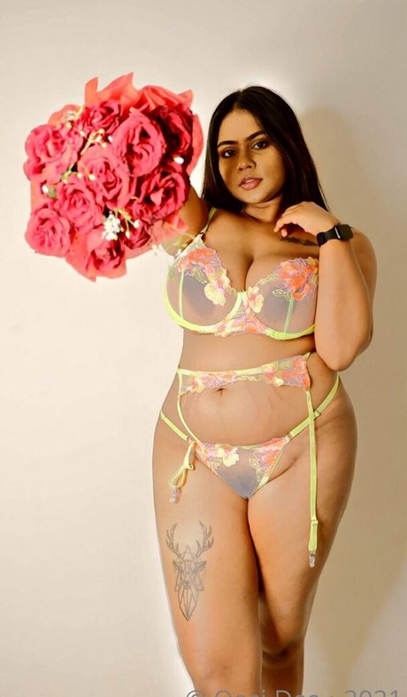 Oasi Das star du porno parfaite photo