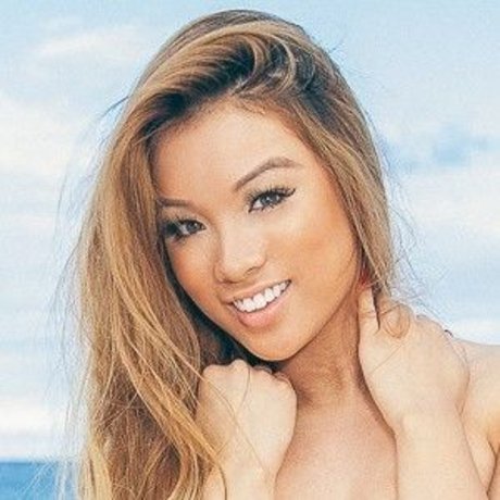 blonde en forme onlyfans art pornographique galerie