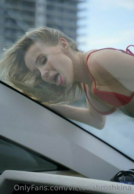 Victoria Broshkina haut de star du porno galeries