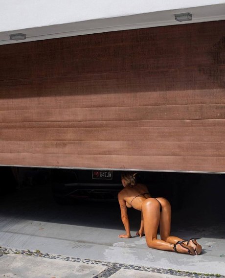 Victoria Broshkina star du porno érotique galeries