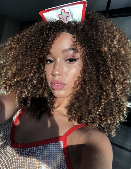 Catdagreat star du porno nue archive