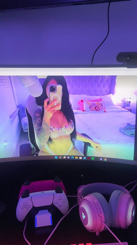 Lovely Linda star du porno nue galeries