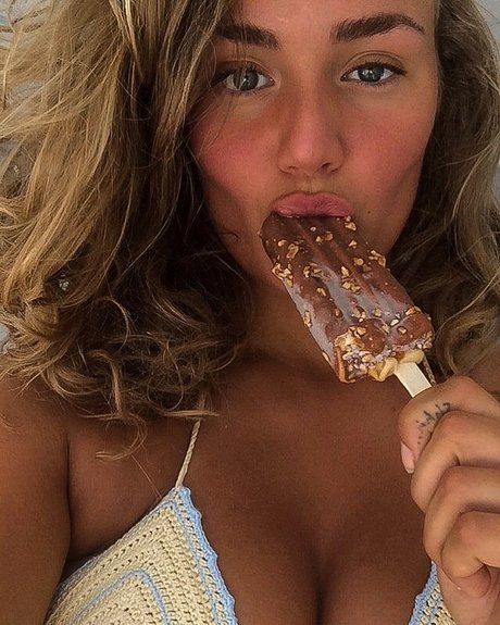 Thalebabe93 étoile chaude galerie