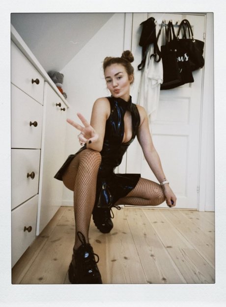 Thalebabe93 jolie star du porno images