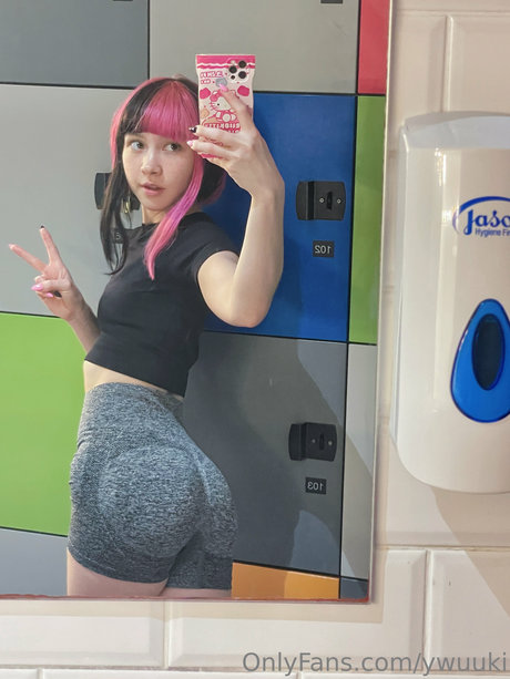 yyuki xxx étoile photo