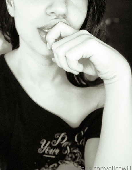 professeur brune onlyfans qualité supérieure collection