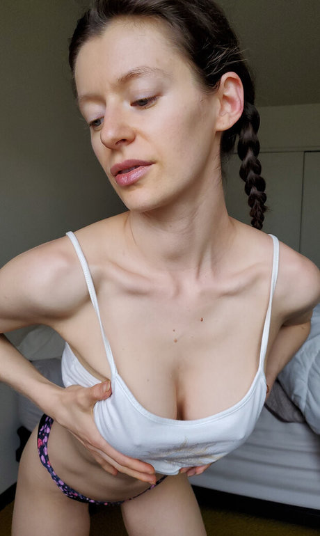 VioletFoxy modèle gratuit des photos