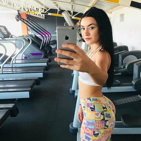 Nahomi Rojas étoile de l'art galeries