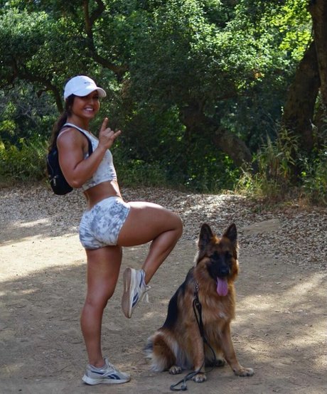 Katie Jones étoile exclusive archive