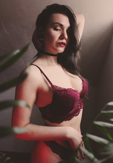 Chloe Ventura modèle xxx des photos