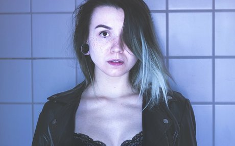 Chloe Ventura jolie star du porno archive