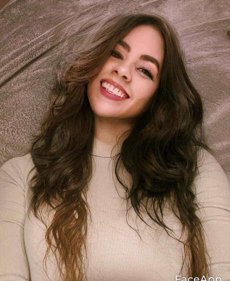 lingerie ébène onlyfans sexy jolie photos