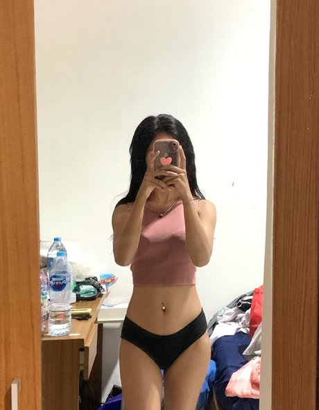 Rebecca Sheisbiru star du porno xxx img