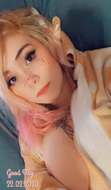 maeeparfait étoile chaude photo