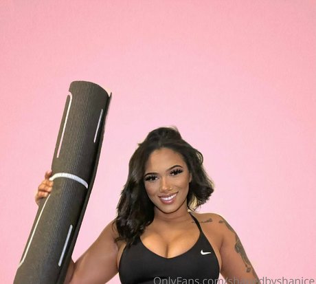 yoga sensuel onlyfans sexe sympa photo