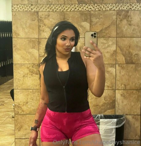 gros seins branlette espagnole onlyfans belle hd collection