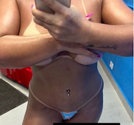 Mara Prado étoile sexy image