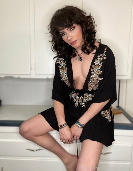 vacances onlyfans nus érotiques img