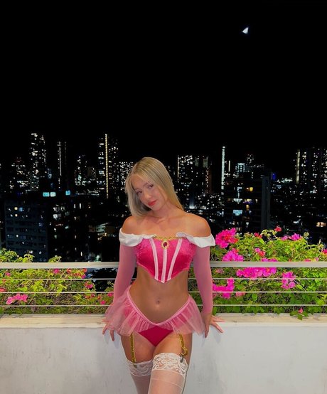 Keira Jackson star du porno adulte image