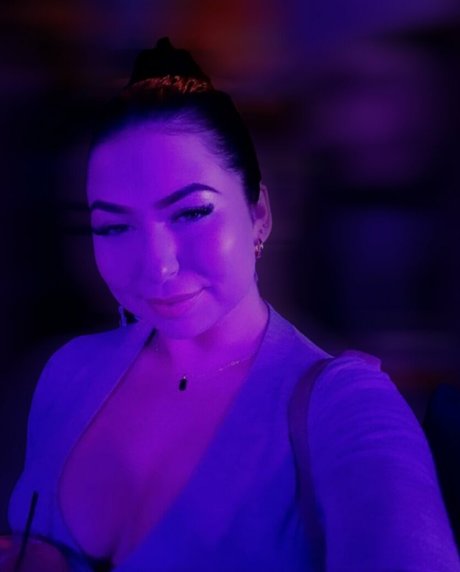 hungry4moore actrice adulte images