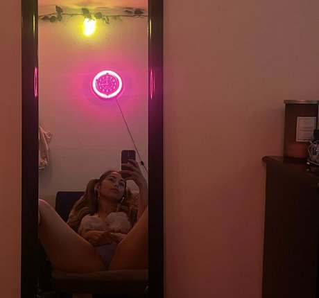 sugarrspiceee art de star du porno galerie