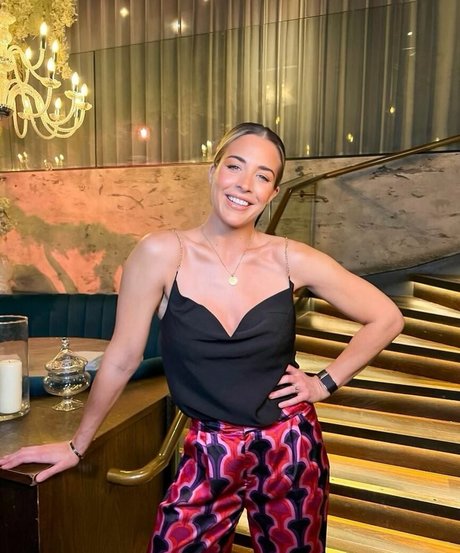 jolie ébène onlyfans chaud joli galeries