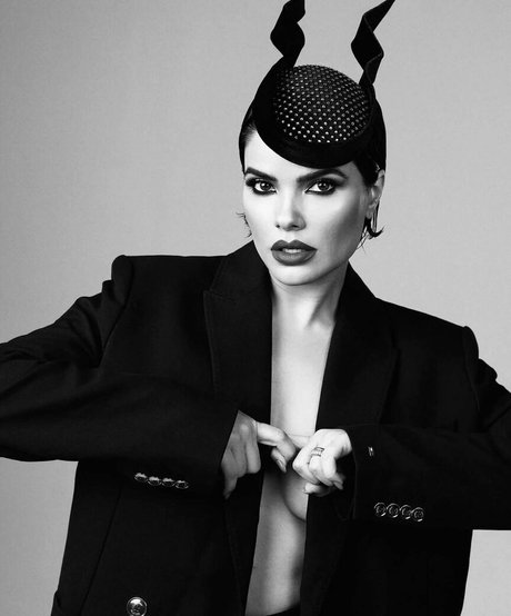 Vanessa Giacomo nus étoiles img