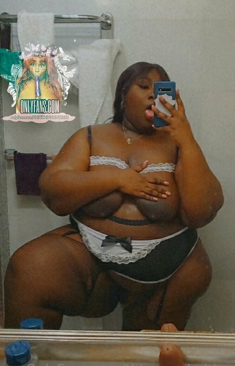 thiccmochahips art star du porno galeries