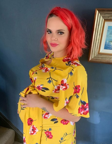 naughtyjessieduke star érotique image