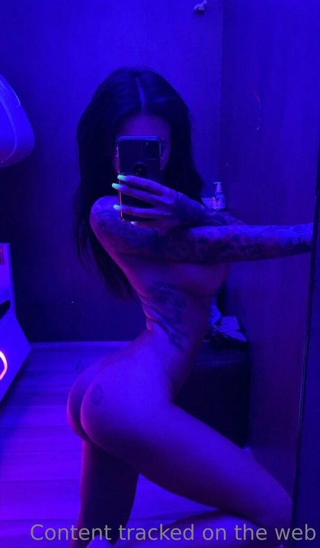 AlexMucci actrice galeries