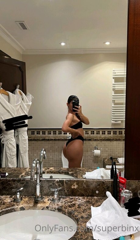 Superbinx modèle magnifique photos