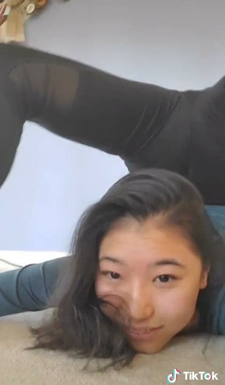 Elena Shinohara star du porno gratuit photos