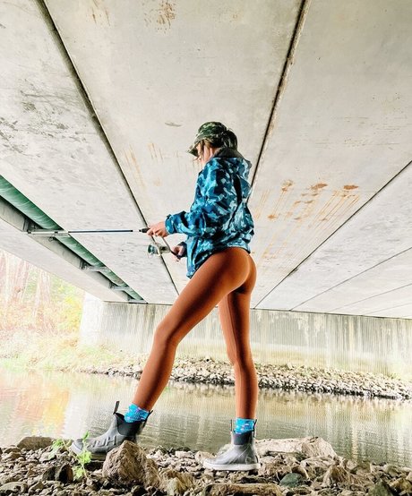 Hottest Fishing actrice de nus des photos