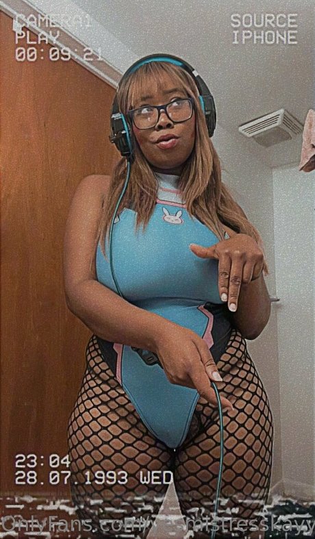 yesmistresskayy2 jolie actrice image