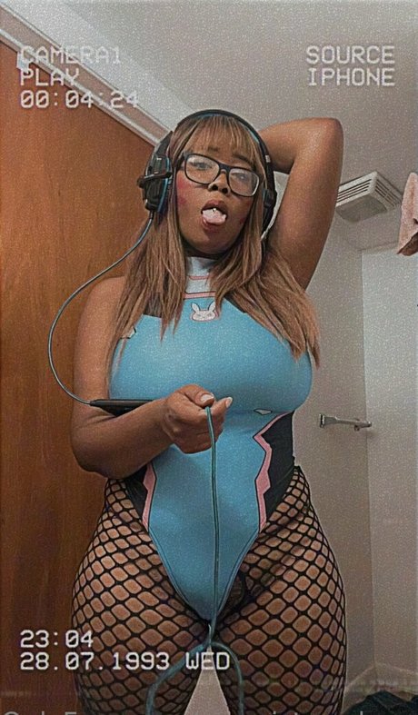 yesmistresskayy2 étoile xxx photo