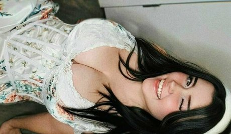 waifuflowerr actrice xxx archive